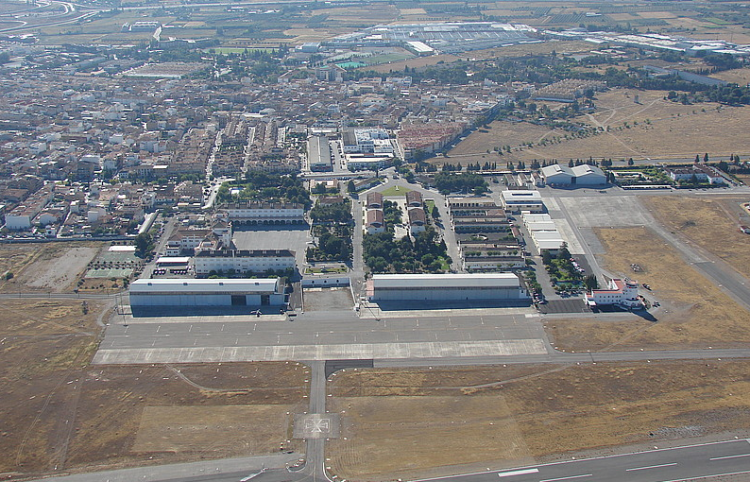 Vista aérea del recinto. Vista aérea del recinto.