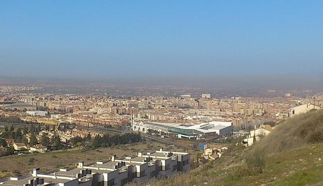 Boina de contaminación sobre la capital. 