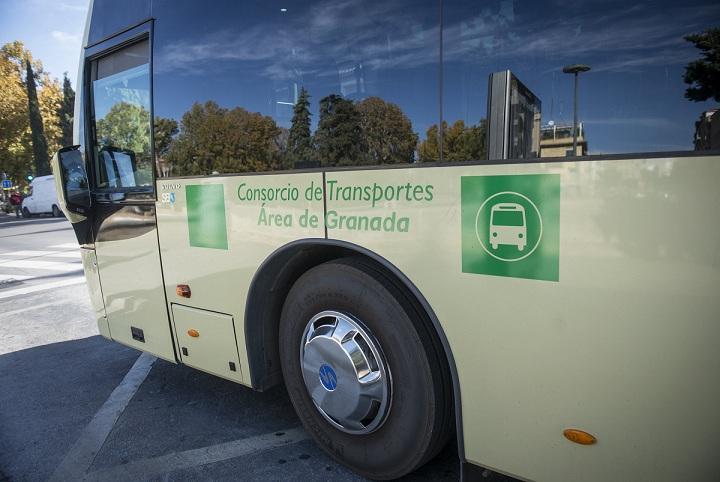 Imagen de archivo de un autobús metropolitano.