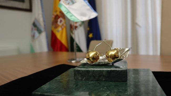 Cereza de oro, un obra del artesano Miguel Ángel Díaz Navarrete.