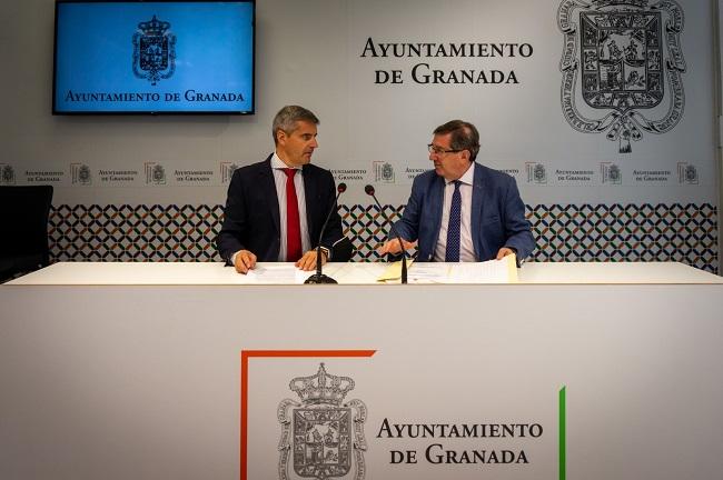 César Díaz y Luis González en rueda de prensa. 