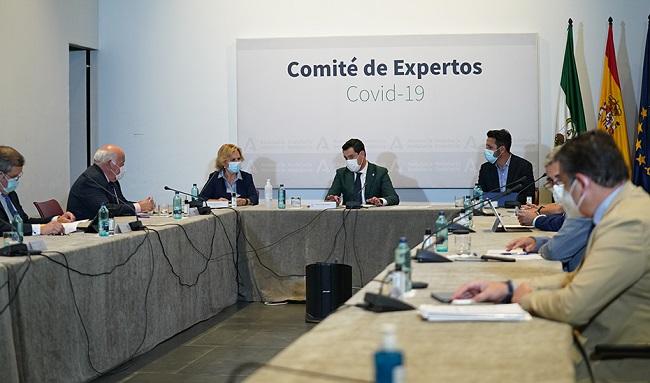 Imagen de archivo de una reunión del comité territorial de alerta presidida por Juan Manuel Moreno.