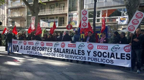 Concentración frente a la sede de Ciudadanos.