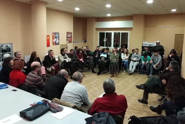 Imagen de una reunión de Granada se Encuentra. Imagen de una reunión de Granada se Encuentra.