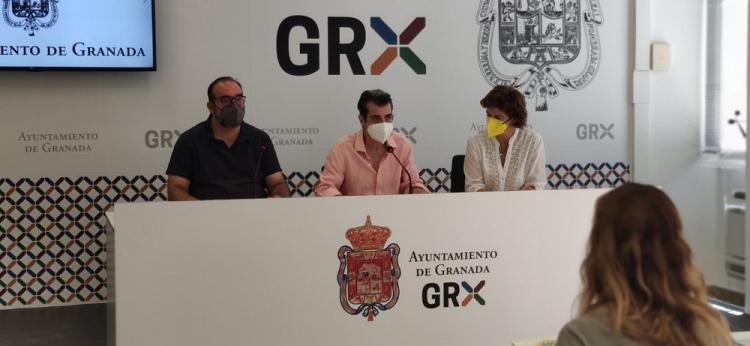 Antonio Cambril con Elisa Cabrerizo y Francisco Puentedura.