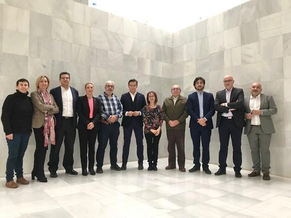 Cs se ha reunido con representantes de la Federación de Comercio. Cs se ha reunido con representantes de la Federación de Comercio.