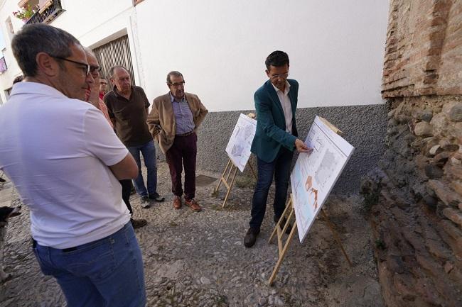 Francisco Cuenca, explica el proyecto para San Luis. 