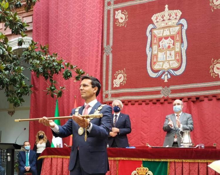 Cuenca, investido alcalde de Granada.