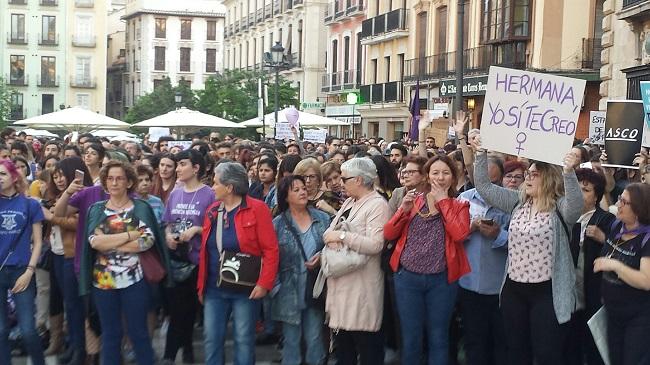 Detalle de una de las manifestaciones que expresaron la indignación por la sentencia de la Manada.