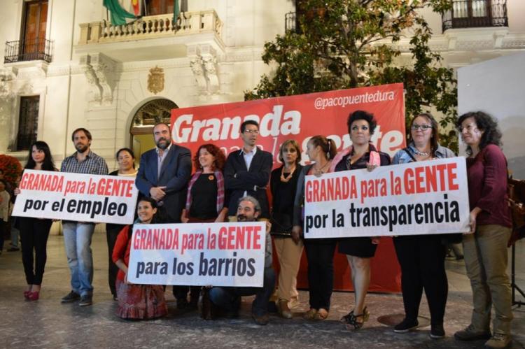 IU arrancó anoche la campaña en la Plaza del Carmen.