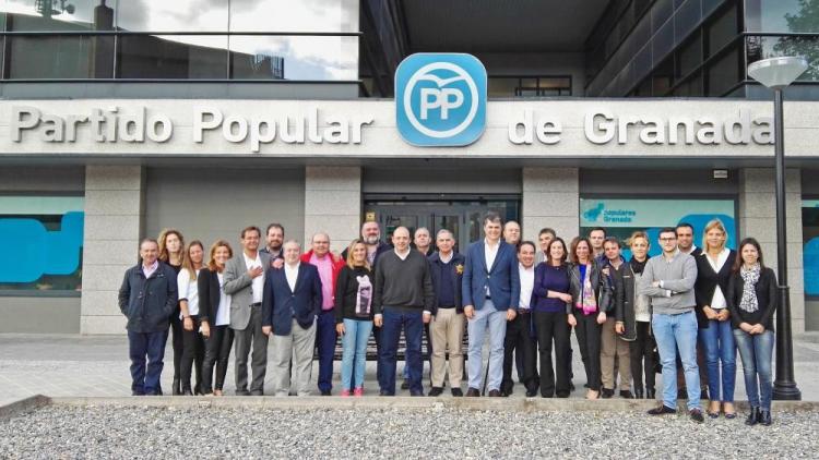 El equipo de campaña del PP.