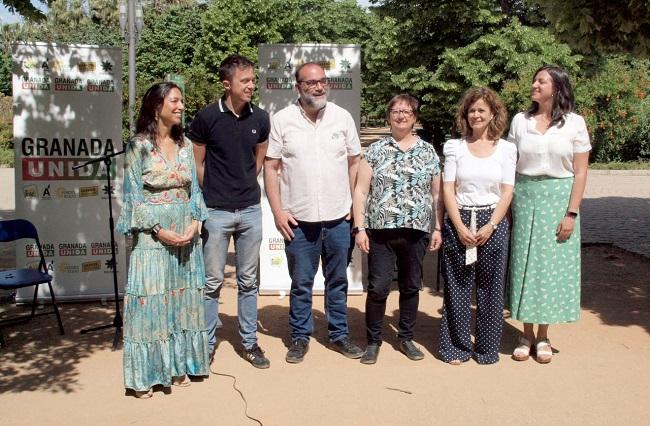 Íñigo Errejón, junto a Esperanza Gómez y Mar González, ha respaldado la candidatura de Granada Unida.