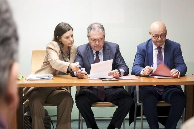 Espadas, en un reciente encuentro de representantes socialistas en la FAMP.