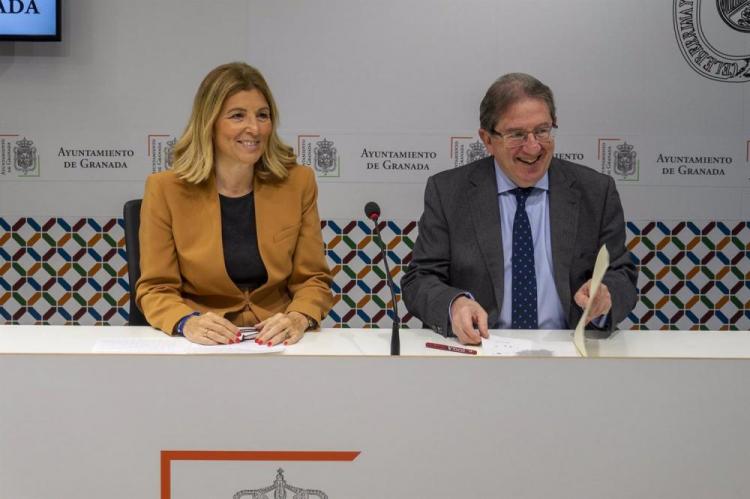Eva Martín y Luis González.