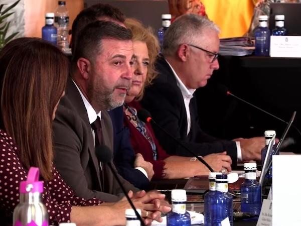 El grupo socialista en el pleno de Dipuatción.