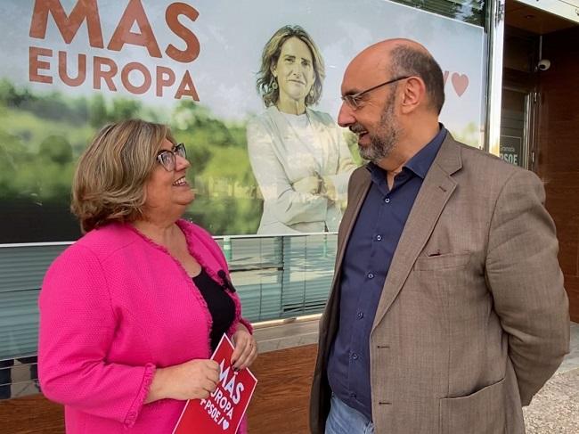 Ana Muñoz y Paco Luis Benítez.