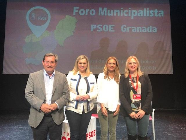 En el Foro Municipalista celebrado en Albolote han participado María Jesús Serrano y Susana Sumelzo.