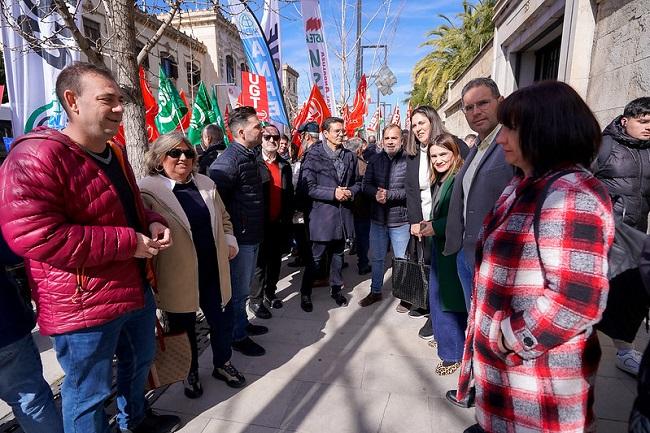 Representantes socialistas en la concentración de los sindicatos.