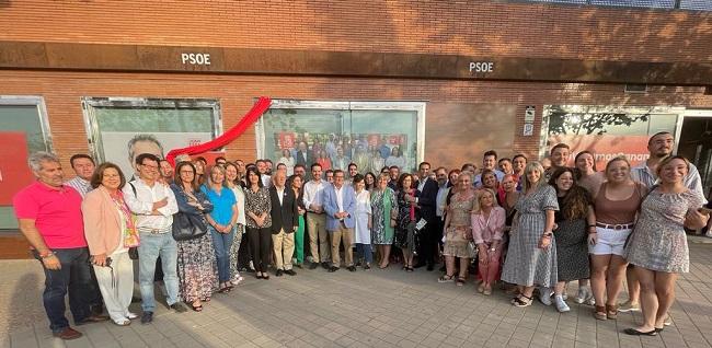 Inicio de campaña del PSOE, junto a la sede provincial. 