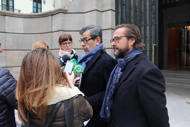 Juan Ramón Ferreira y Antonio Granados en su comparecencia ante los medios. Juan Ramón Ferreira y Antonio Granados en su comparecencia ante los medios.