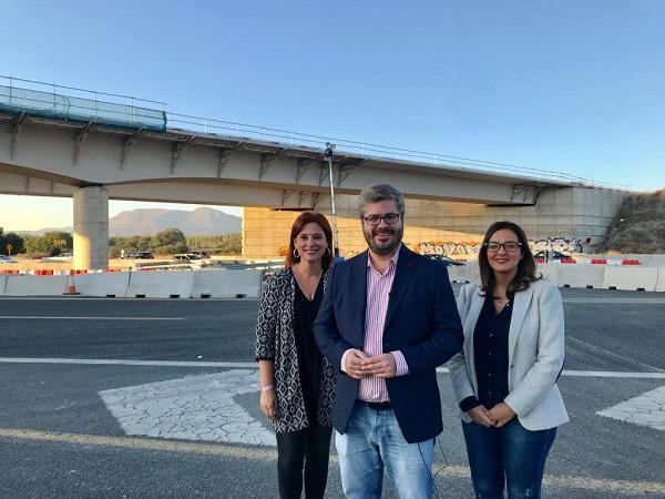 Fran Hervías con Mar Sánchez y Maribel Leyva.