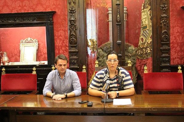 Fuentes y Francés en rueda de prensa. Fuentes y Francés en rueda de prensa.