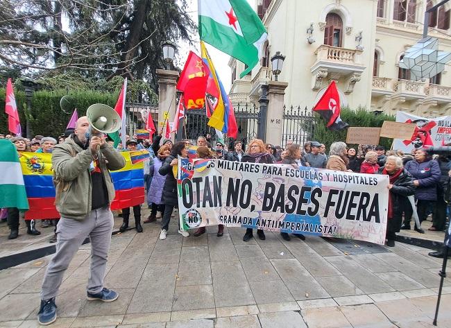 Movilización, este domingo, ante la Subdelegación del Gobierno.