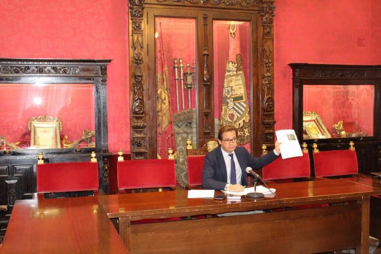 Antonio Granados. Antonio Granados.
