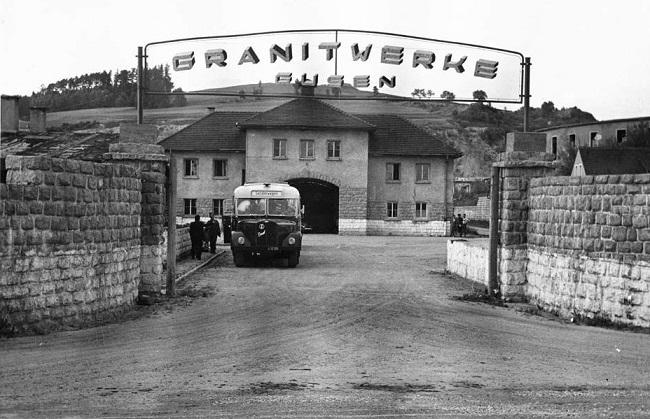 Entrada al campo de concentración de Gusen.