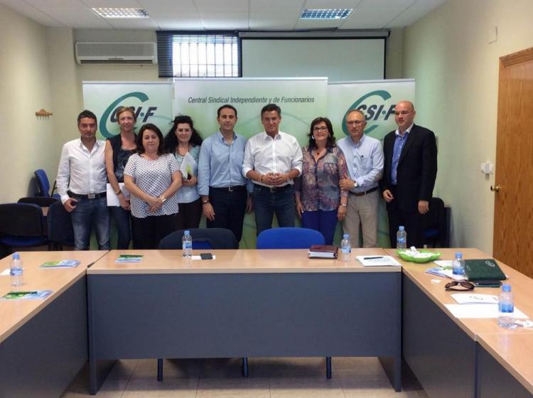Representantes de Ciudadanos y CSIF Granada. Representantes de Ciudadanos y CSIF Granada.