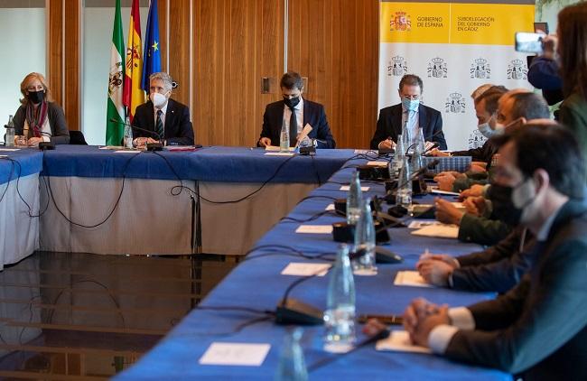 El ministro del Interior ha presidido la reunión en Cádiz.