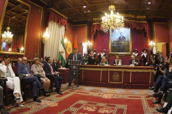 Pleno de investidura en el Ayuntamiento de Granada.
