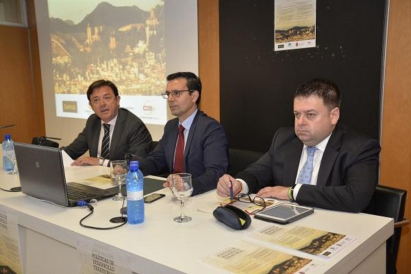 El alcalde, durante su participación en las jornadas. 