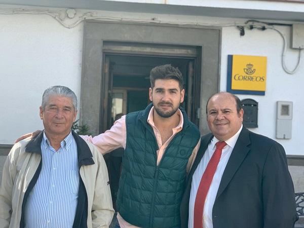 José Robles se ha reunido con el alcalde de Huétor Santillán.