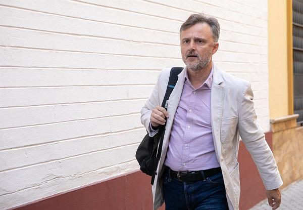 José Fiscal. José Fiscal.