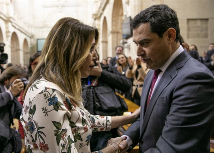 Juan Manuel Moreno recibe la felicitación de Susana Díaz. Juan Manuel Moreno recibe la felicitación de Susana Díaz.