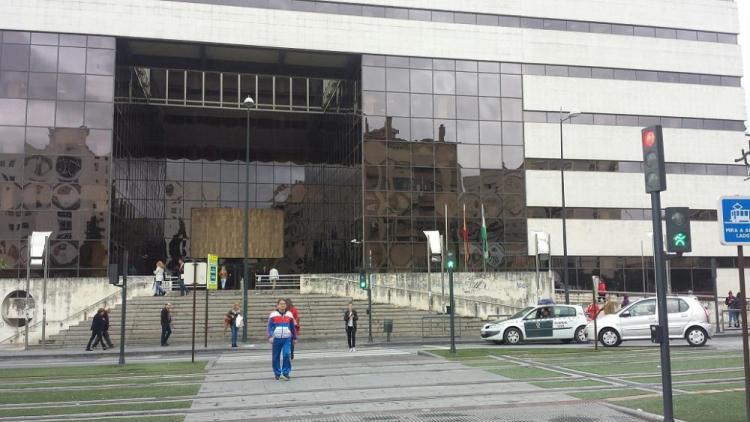 Imagen del edificio de La Caleta. Imagen del edificio de La Caleta.
