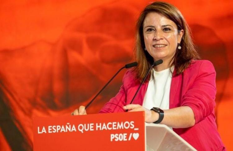 Adriana Lastra, este domingo durante la jornada celebrada en Granada.
