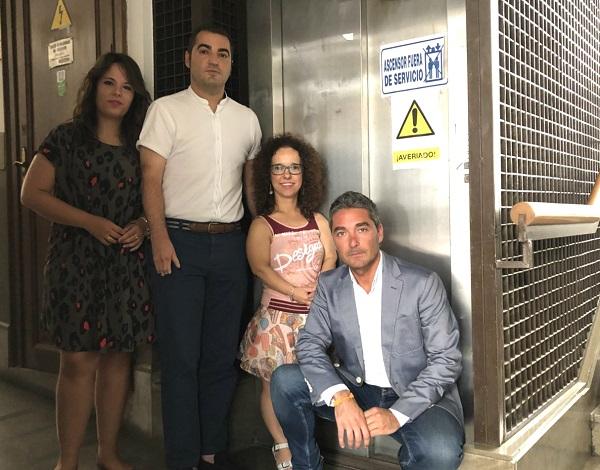 Manuel Olivares y Lorena Rodríguez con Marta Castillo y Antonio Tejada. Manuel Olivares y Lorena Rodríguez con Marta Castillo y Antonio Tejada.