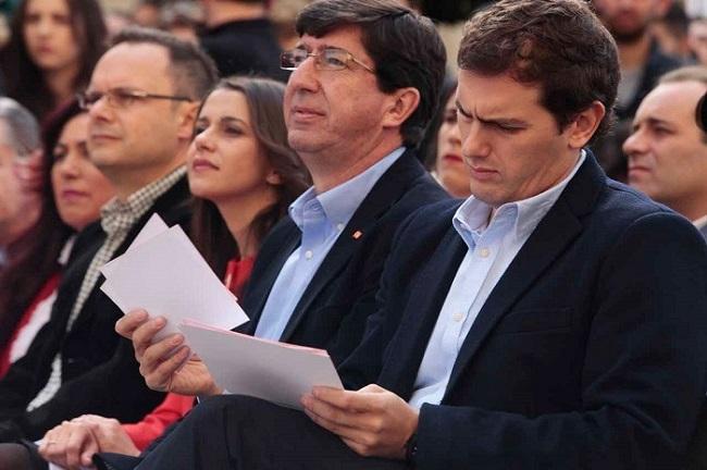 Inés Arrimadas, Juan Marín y Albert Rivera, en un mitin en Granada en 2015.