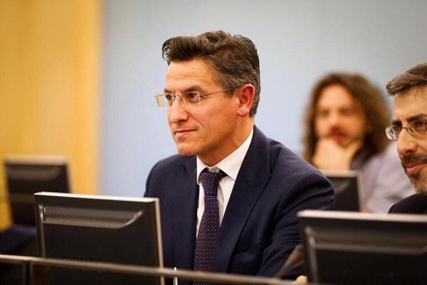 Luis Salvador. Luis Salvador.