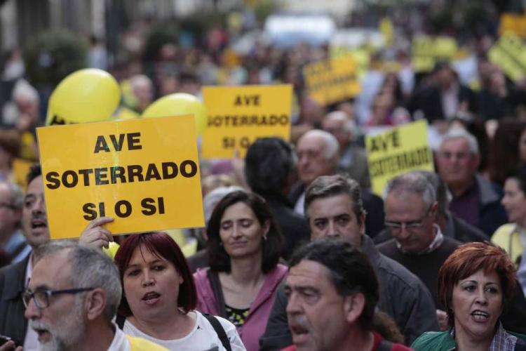 Una de las manifestaciones de la Marea Amarilla.