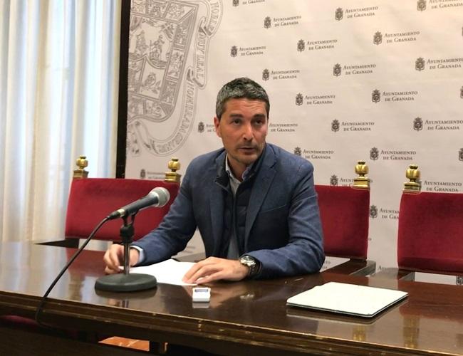 Manuel Olivares. Manuel Olivares.
