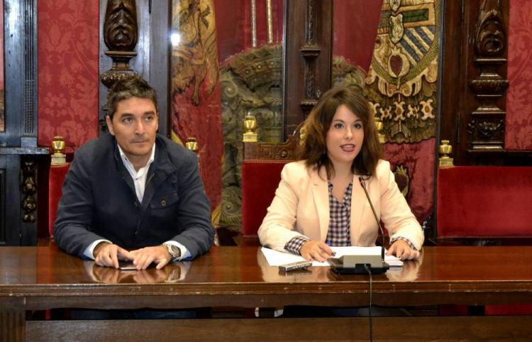 Manuel Olivares y Lorena Rodríguez.