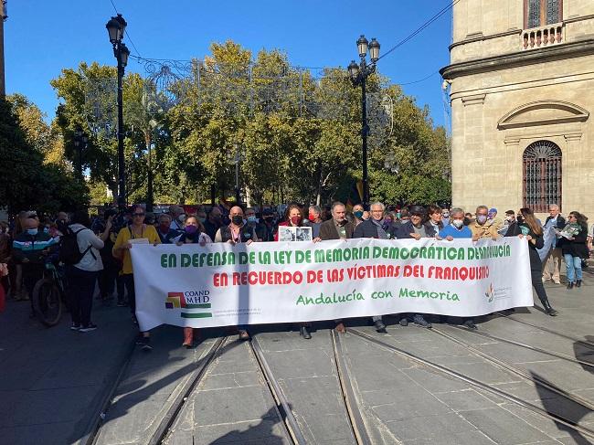 Manifestación de noviembre para exigir a la Junta que cumpla la Ley de Memoria.