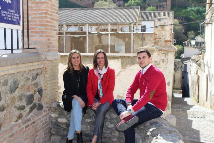 Rocío Díaz con Marifrán Carazo y Rafael Caracuel.