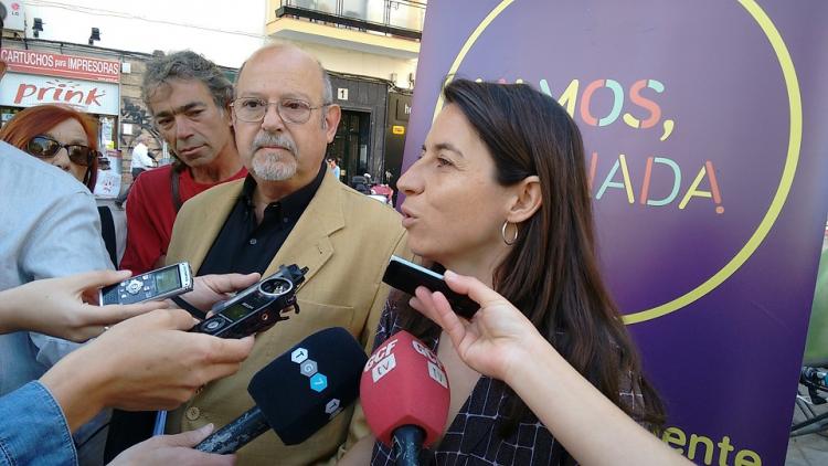 Marta Gutiérrez junto a Luis de Haro Rossi. 