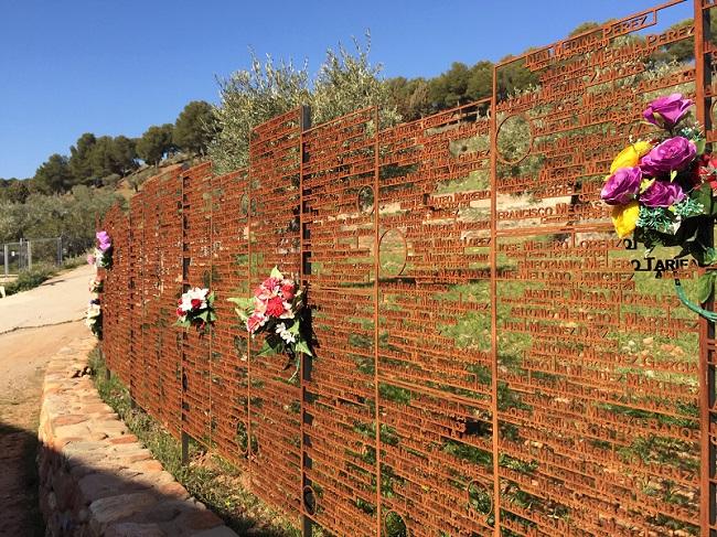 Memorial a las víctimas del franquismo fusiladas en el cementerio de Granada. 