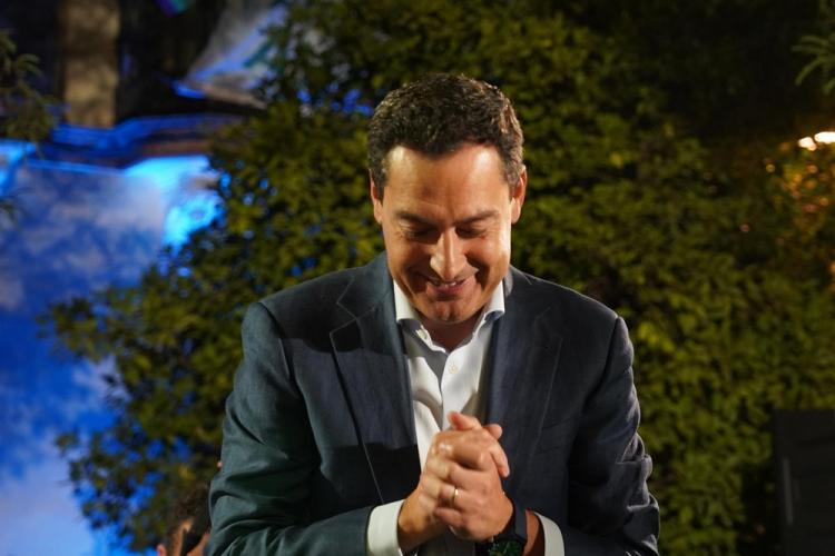 Juan Manuel Moreno, al comparecer tras el resultado electoral.