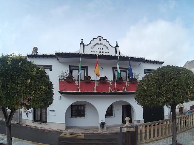 Sede del Ayuntamiento de Otura.
